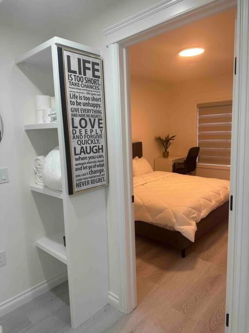 Award Winning Boho Paradise Sunlit Modern Suite YYC Buitenkant foto